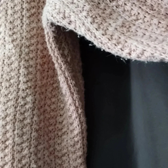 Universal Thread Blush Crewneck Sweater size Womens Small - Picture 4 of 6